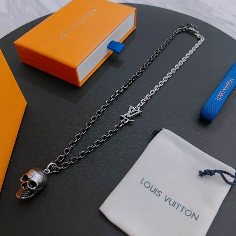 LV Necklace 02lyr43